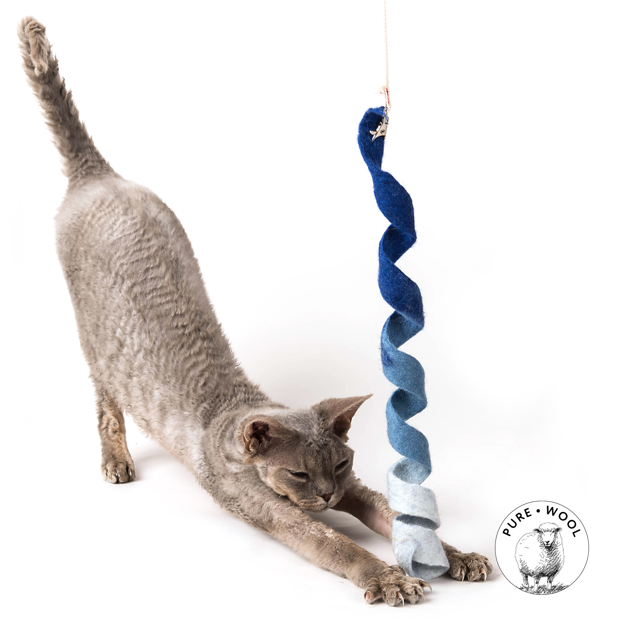 cat-toy-felted-curling-blue